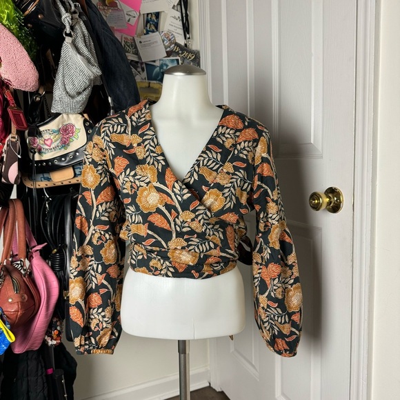 FAHERTY Seraphina Wrap Blouse Small - Picture 2 of 6